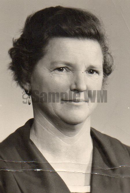 oma_passbild.jpg