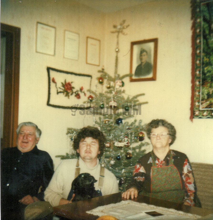 weihnachten_oma_opa_richard_flora.jpg