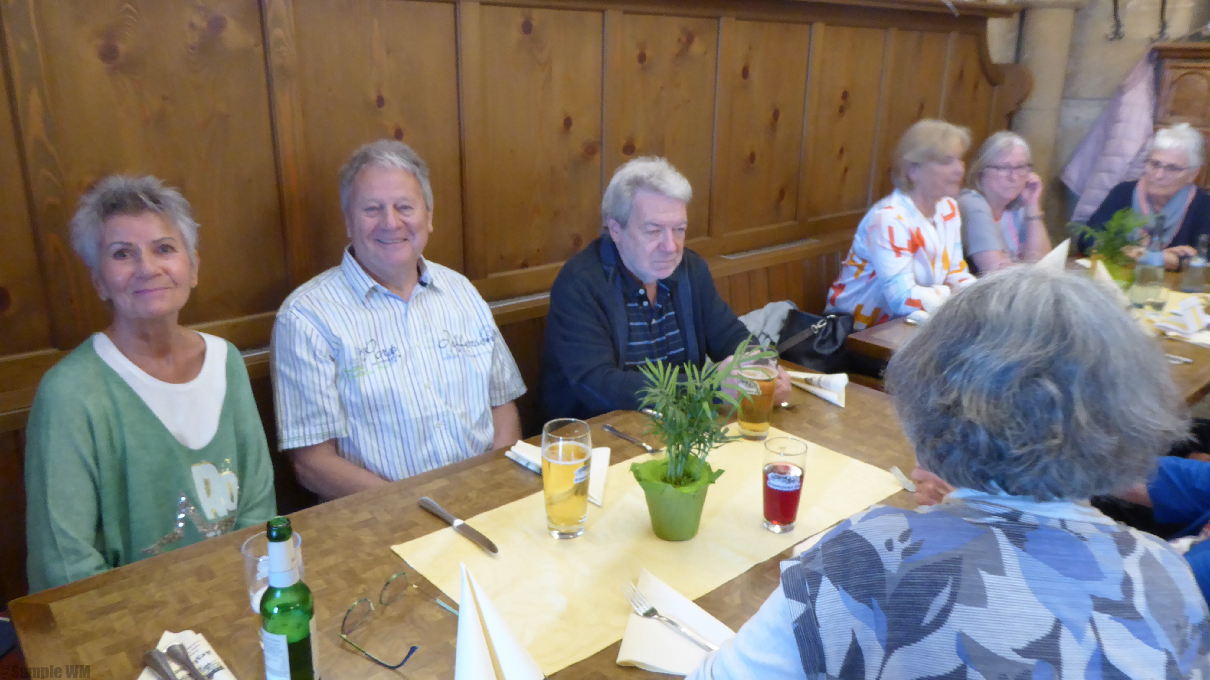Klassentreffen_2024-05-23_Schwaerzlocher_Hof_Ammerhof_281729.JPG