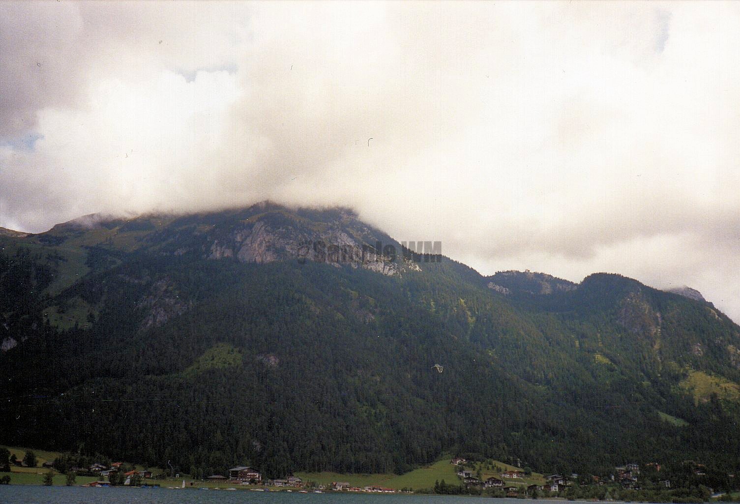 img006.jpg