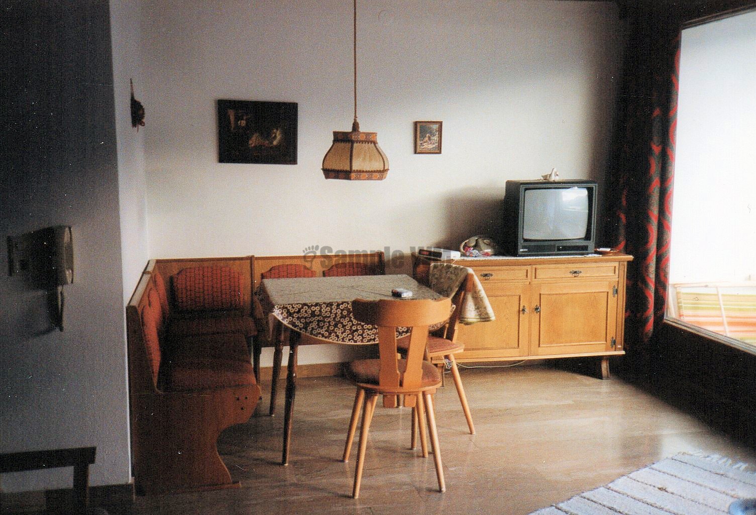 img009.jpg