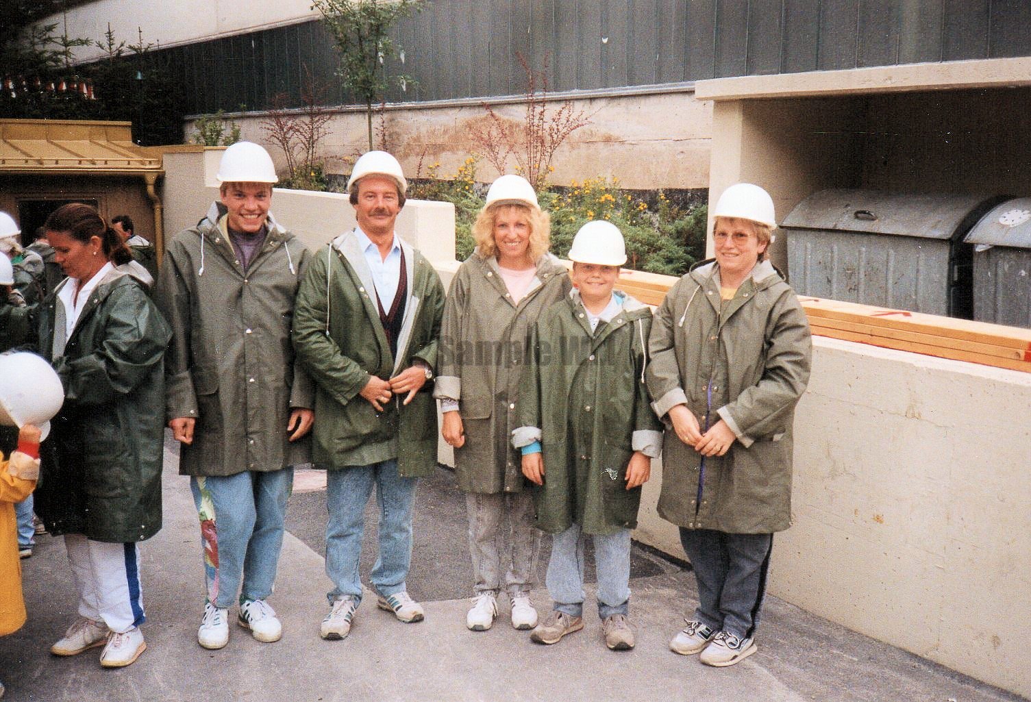 img012.jpg